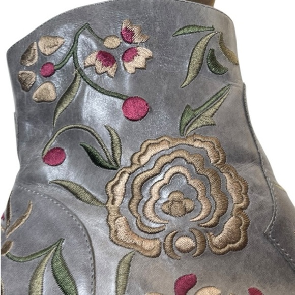 Sofft Blue Floral Embroidered Ankle Boots - Picture 4 of 8